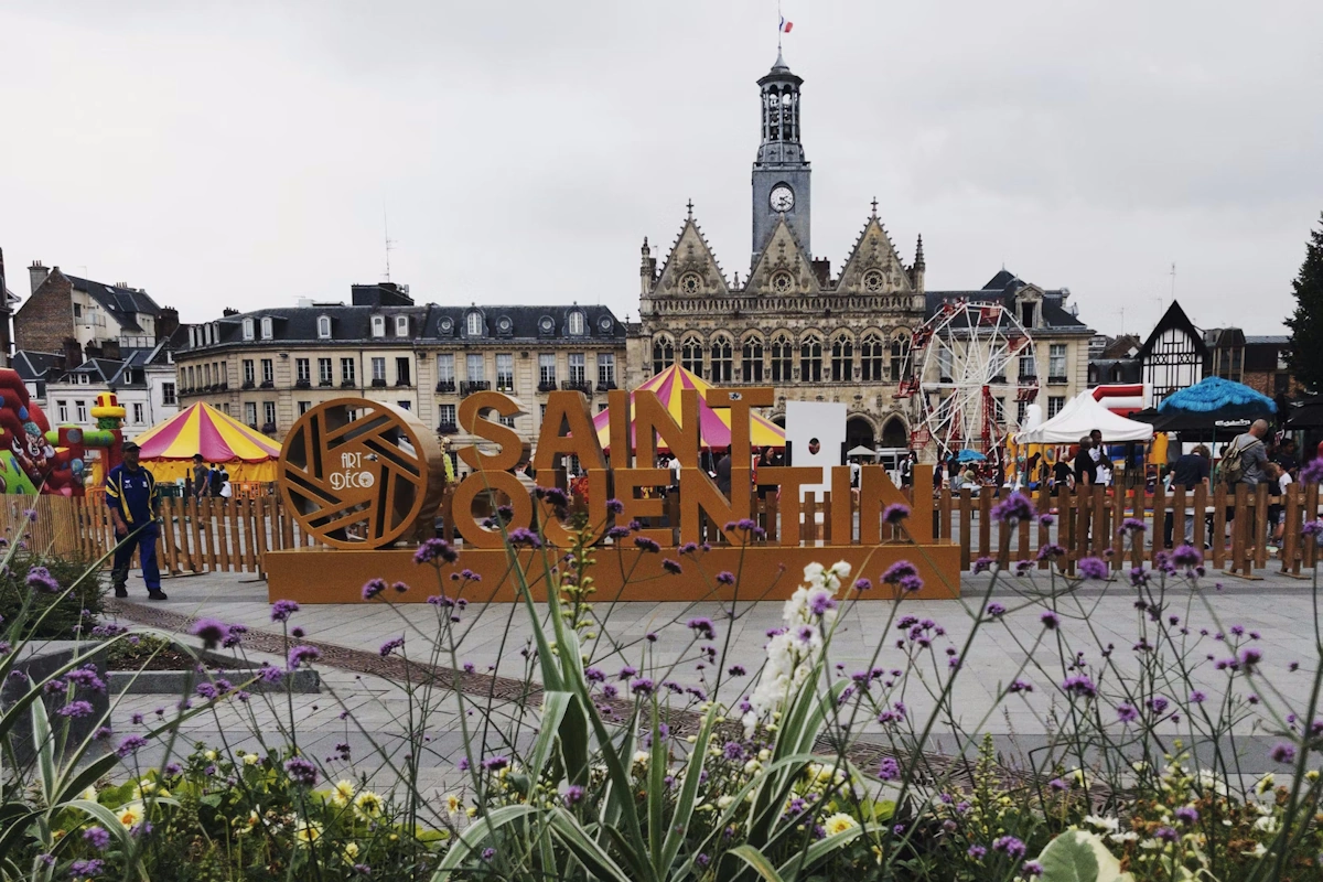 10-PlacedelHteldeVille Photos