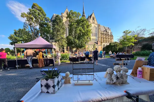 le-marche-hebdomadaire-de-saint-quentin Activités